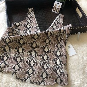 NWT!!!!!  Snakeskin Pattern Low cut sleeveless top SZ XXS